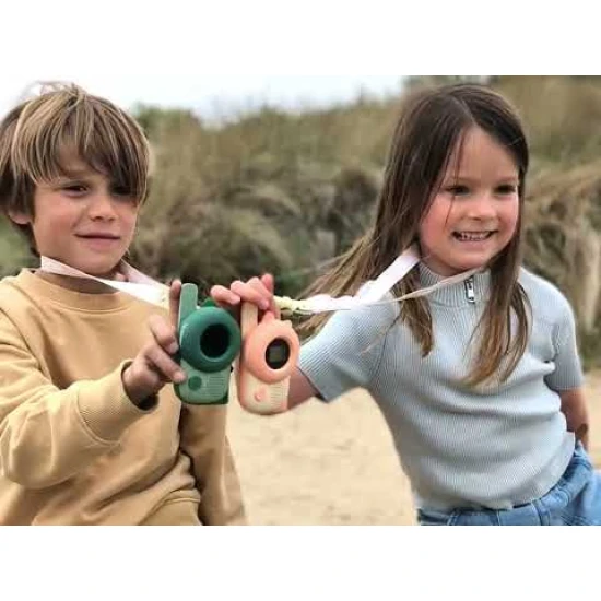 Das Kinderradio-Set von Zoofamily enthält 2 Radios.