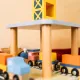 Holzkran für Kinder, Hafen und Eisenbahnstrecke