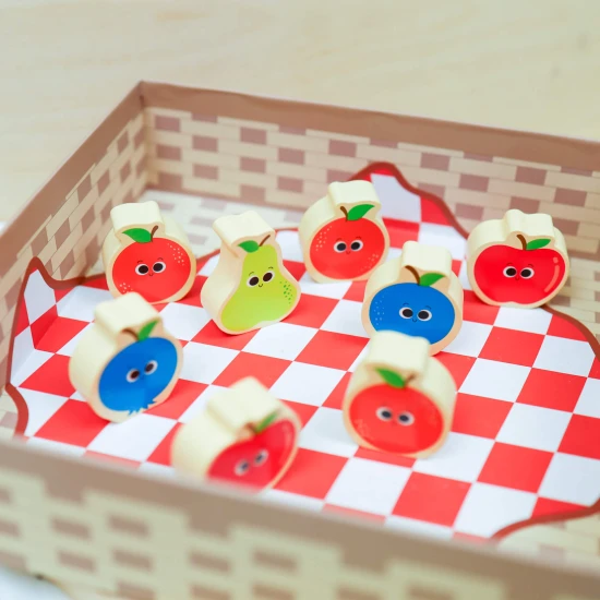 Obstgarten-Brettspiel für Kinder