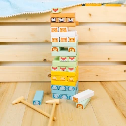 Pastellfarbene Tier-Jenga: Spannendes Geschicklichkeitsspiel für Kinder