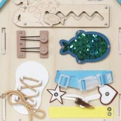 Ein Haus mit Schlössern Türkis