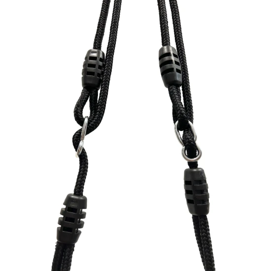 Türkisfarbene Kunststoffschaukel