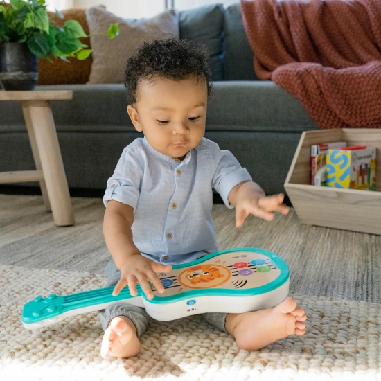 Musikspielzeug Holz-Ukulele Magic Touch HAPE 6m+ Baby Einstein 12609-6