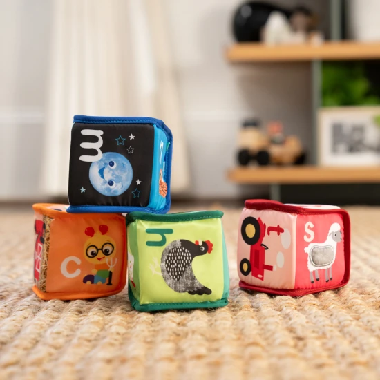 Textil-ABC-Würfel Alpha Stacks™ 4 Stück, 3M+ Baby Einstein 17304-4