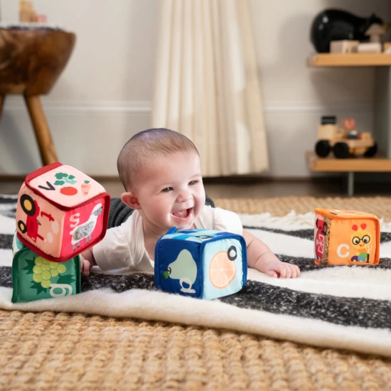 Textil-ABC-Würfel Alpha Stacks™ 4 Stück, 3M+ Baby Einstein 17304-4