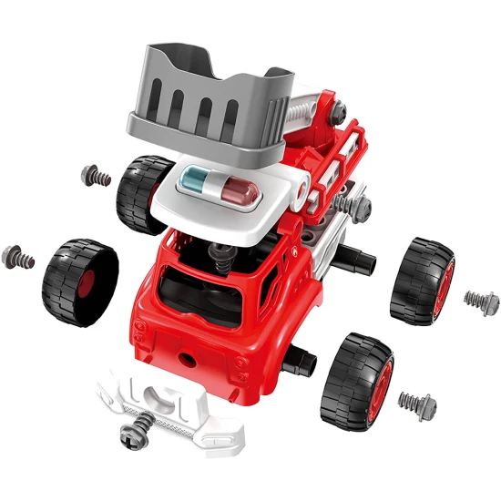 Ein ferngesteuerter Feuerwehrauto-Bausatz, den das Kind selbst zusammenbauen kann.