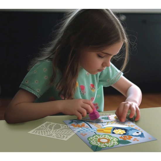 Malen mit farbigen Stempeln ist ein kreatives Set.