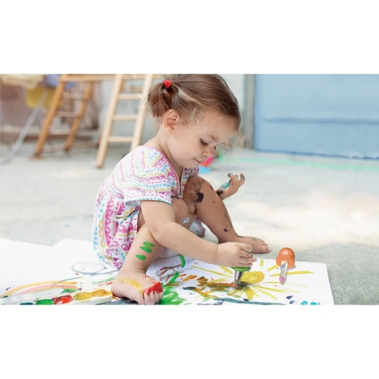 Die ersten Pinsel für die Kleinsten, die Farben kennenlernen.