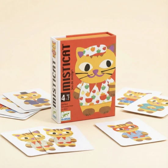 Im Kartenspiel sucht man nach Paaren und weicht einer seltsamen Katze aus.