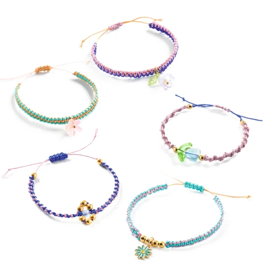 DIY Mach es selbst Makramee-Armbänder Blue