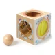 BabyBox's erstes entwicklungsförderndes Holzspielzeug