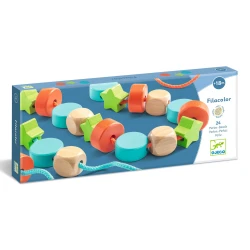 Auffädeln von Holzperlen