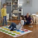 twister unterhaltsames spiel fuer kinder und erwachsene