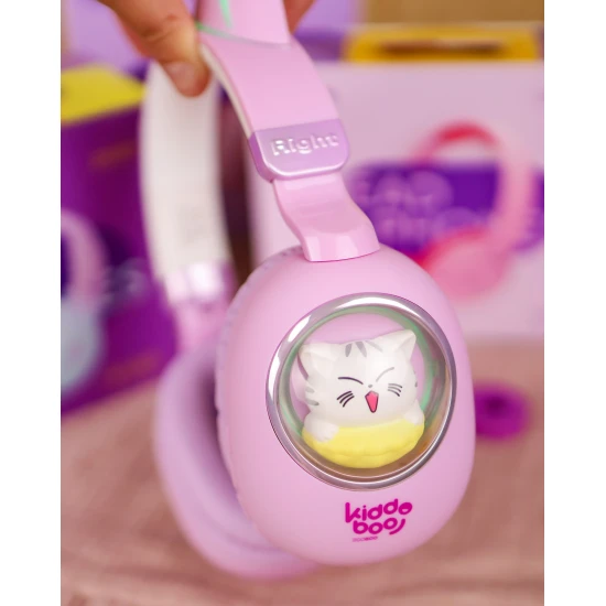 Kiddoboo Delulu Lavender kabellose Kinderkopfhörer mit LED-Licht und Katzenohren – sichere und stylische Kopfhörer für Kinder ab 7 Jahren.