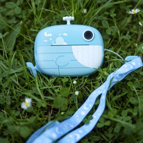 Kiddoboo FotoFun 2 Whale Blue Kinderkamera - blaue Sofortbildkamera für Kinder mit Sofortdruck, Farbmarkierungen und lustigen Fotorahmen.