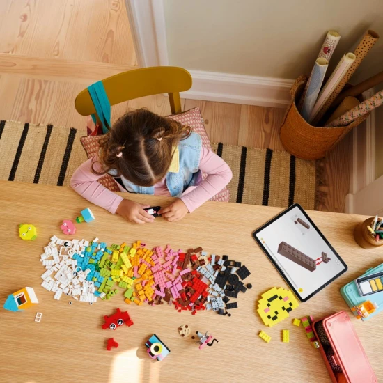 LEGO Classic Creative fröhliche Box voller Möglichkeiten