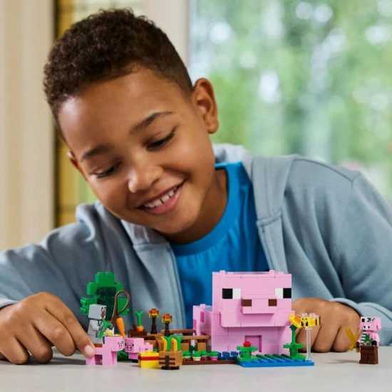 LEGO Minecraft Schweinehaus 21268 – Bauset mit Piglin, Tieren und Farm für Kinder