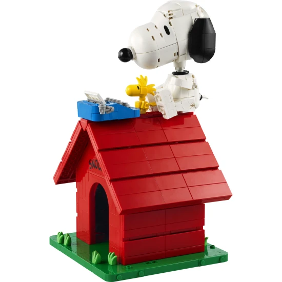LEGO 21368 Peanuts: Snoopys Hundehütte