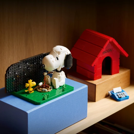 LEGO 21368 Peanuts: Snoopys Hundehütte