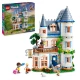 LEGO Friends Ein stilvolles Hotel in einem Schloss im französischen Design, eine Luxussuite mit freistehender Badewanne, ein Wintergarten, eine Rezeption und ein geheimnisvoller Dachboden voller historischer Artefakte.
