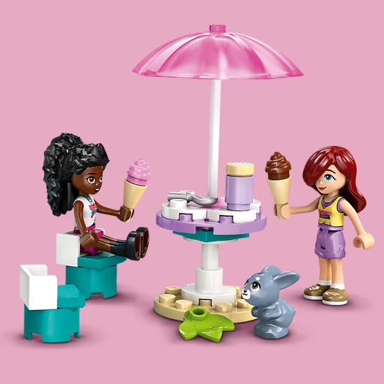 LEGO® Friends 42644 Eiswagen – Spielzeug für Kinder mit Minipuppen, einem Häschen und Eiszubehör.