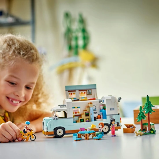 Erkunde die Natur mit LEGO Friends und der Freundschaftskarawane
