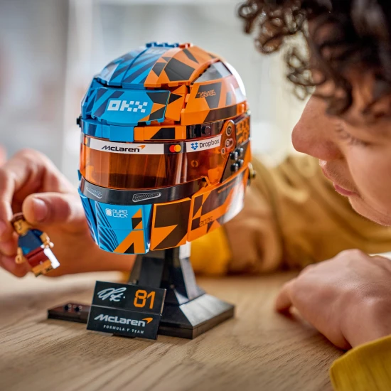 LEGO® Editions 43017 Helm von Oscar Piastri vom McLaren Mastercard F1® Team LEGO® Editions 43017 Helm von Oscar Piastri vom McLaren Mastercard F1® Team