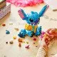 LEGO® Disney Stitch zum Spielen und Präsentieren. Mit beweglichen Ohren, drehbarem Kopf, baubarer Eistüte und Blume. Ein ideales Geschenk für Fans von Lilo und Stitch.