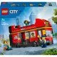 Ein toller LEGO® Doppeldecker-Sightseeingbus mit bequemen Sitzen auf beiden Etagen, aufwendigen Details und diversem Spielzubehör wie Mikrofon, Telefon und Kamera.