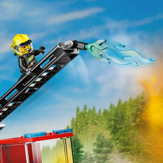 LEGO CITY Feuerwehrauto mit Leiter, bereit zum Einsatz bei einem Brand