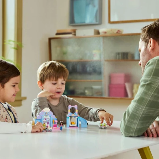 Lernen Sie mit Gabby und ihrem Katzenbett, sich um Tiere zu kümmern.