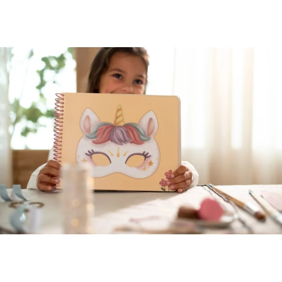 Little Dutch Buch mit Ausschneide-Masken Rosa