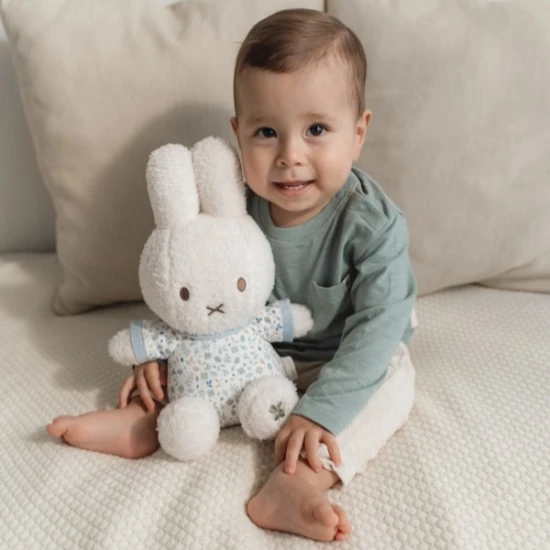 Little Dutch Häschen Miffy Lucky Leaves 30 cm Little Dutch Häschen Miffy Lucky Leaves 30 cm