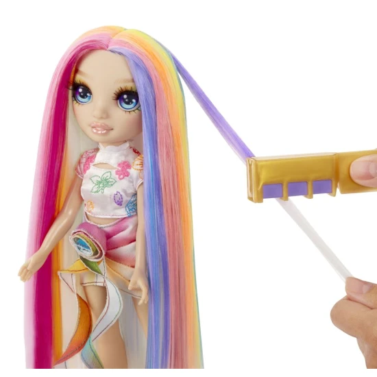 Rainbow High Amaya Puppe mit langen bunten Haaren und Haarkreiden
