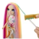 Rainbow High Amaya Puppe mit langen bunten Haaren und Haarkreiden