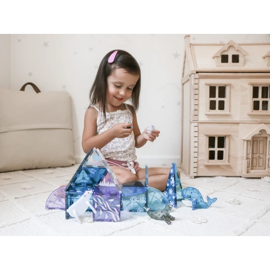 Mit dem Magnetbausatz kannst du deine eigene arktische Landschaft bauen