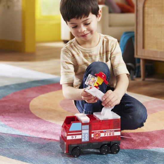 MAGNA-TILES Magnetisches Bauset Feuerwehrwache – Kinderbauset mit Feuerwehrmann, Leiter, Lichtern und Sirene