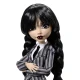 Monster High Wednesday Addams – gotische Modepuppe mit schwarzen Zopfen und Schuluniform