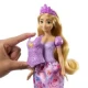 Disney Prinzessin Rapunzel mit Märchenkleidung
