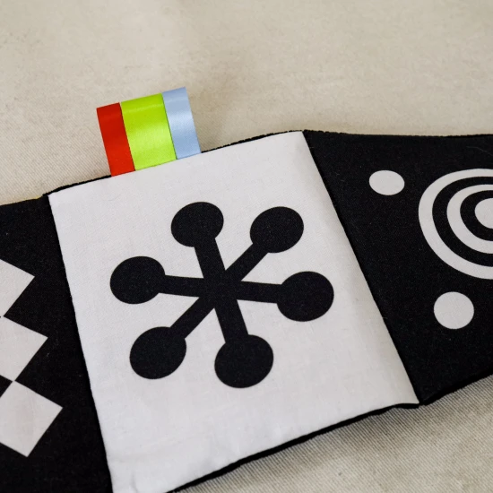 Textilbuch Kravička