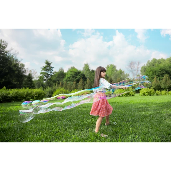 Set zur Herstellung von Seifenblasen. Inklusive Pro Butterfly-Reifen und Flüssigkeit.