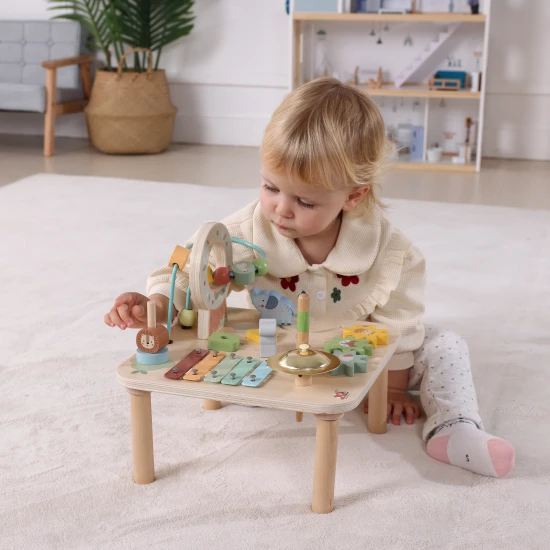 Aktivitätstisch aus Holz