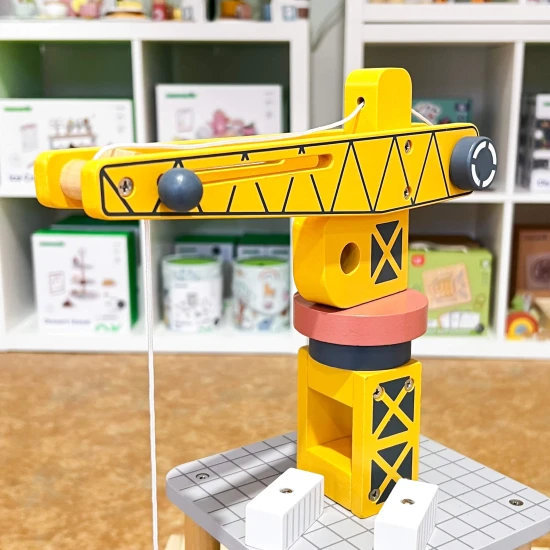 Holzkran für Kinder, Hafen und Eisenbahnstrecke