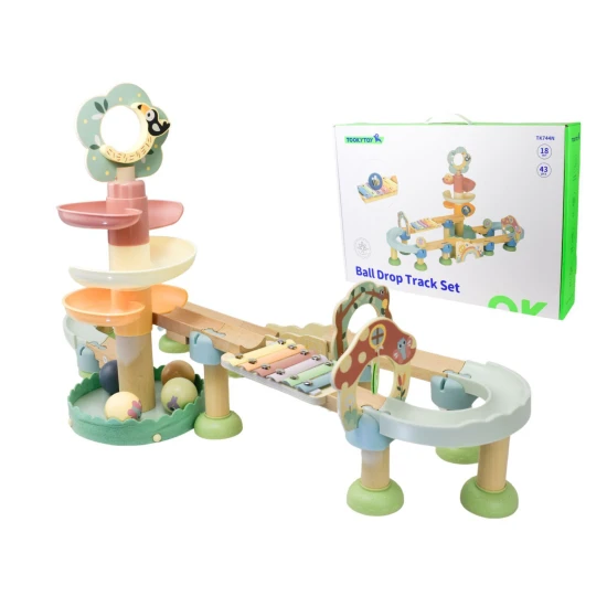 Kugelbahn aus Holz mit Rutsche und funktionsfähigem Xylophon.