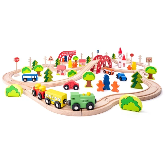 Holzeisenbahn mit Brücke und Haltestelle Holzeisenbahn mit Brücke und Haltestelle – Woody 102193062