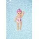 BABY born Swimmer krault und schmettert in der Badewanne mit einem lustigen Badeanzug und einer Badekappe und ist bereit für ein Wasserabenteuer.