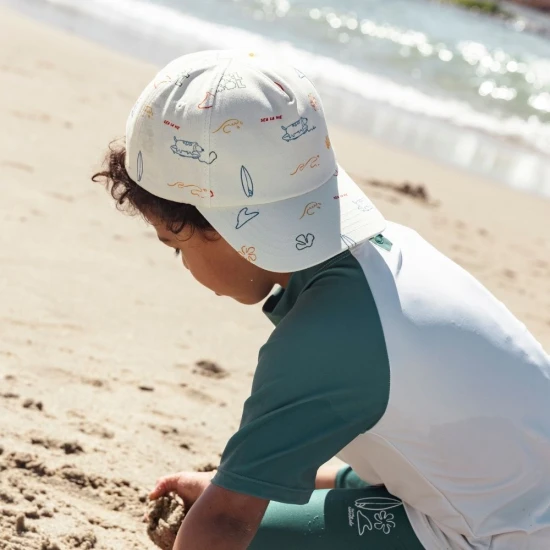 Strandkappe mit UPF 50+ Surfer