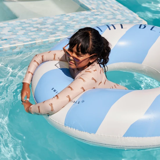 Swim Essentials The Beach Club aufblasbares Rad - großes Rad mit Riemen 120 cm für Kinder und Erwachsene