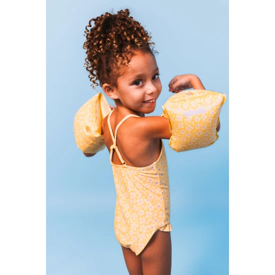 Aufblasbare Swim Essentials Florish gelbe Fäustlinge für Kinder, ideal zum Schwimmen im Pool und am Meer