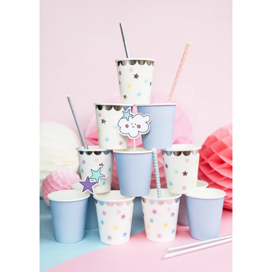 Partygläser mit Sternen sind ideal für jede Kinderparty.